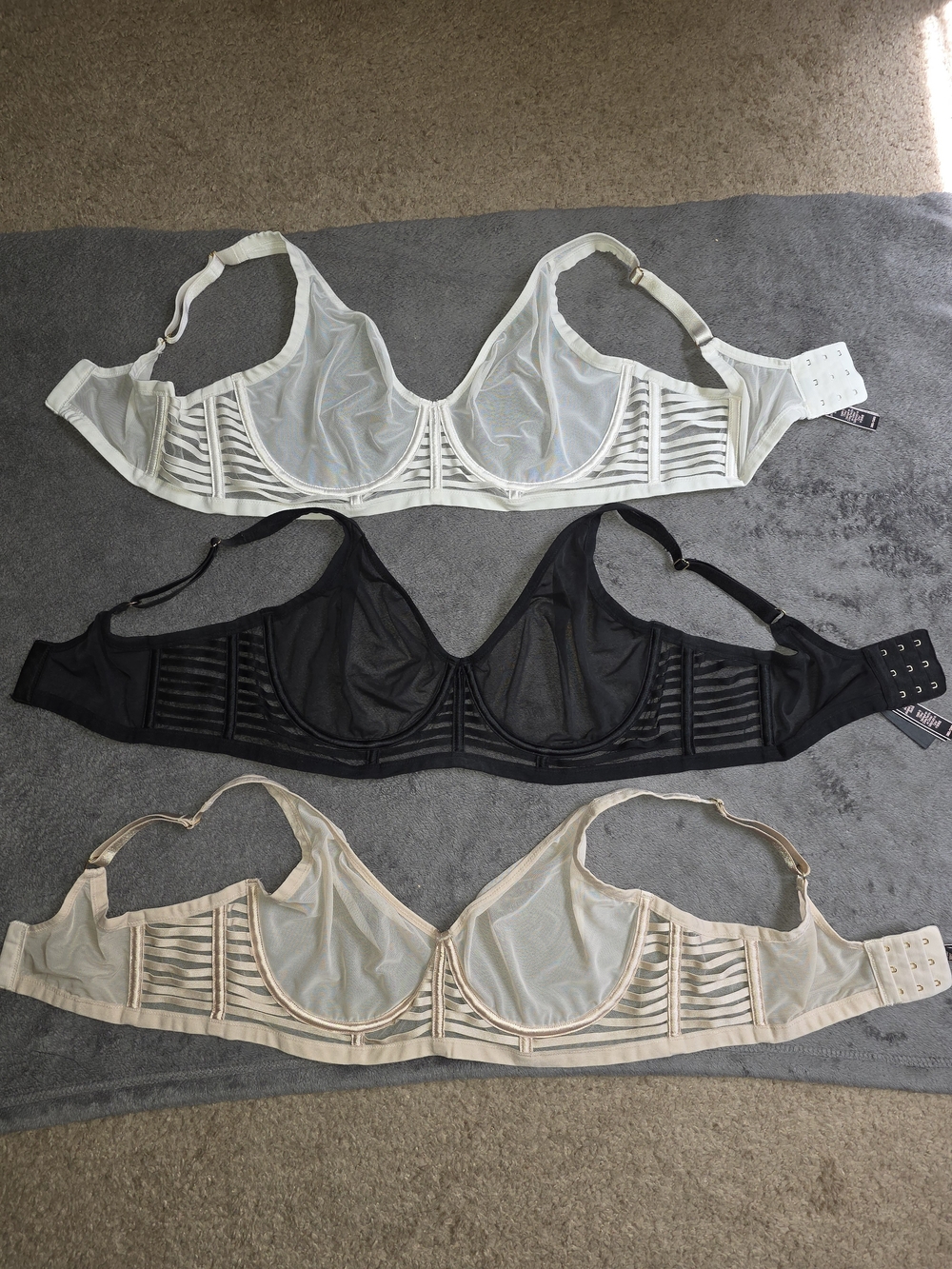 Victoria's Secret NWOT Underwire Bra Bundle